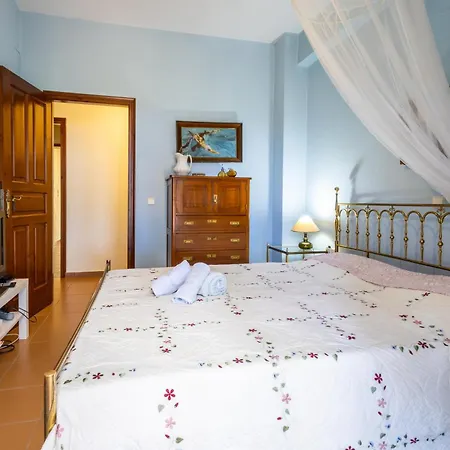 Stunning Evia Sea View Ferienhaus