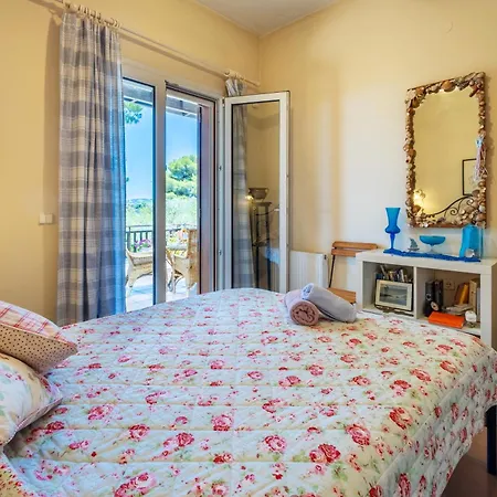 Stunning Evia Sea View Ferienhaus